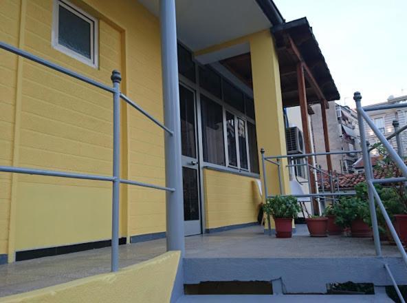 טיראנה Orange Villa Hotel מראה חיצוני תמונה